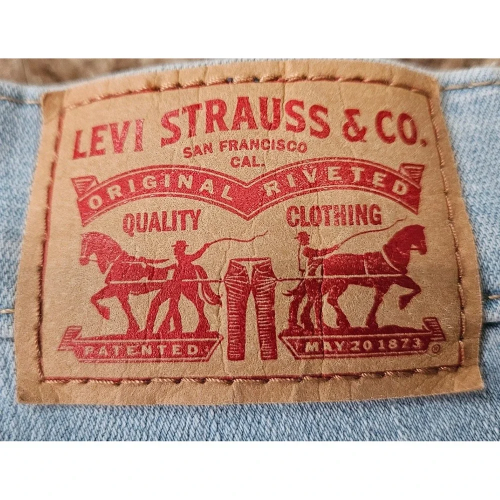 Levis Classic Jorts Bermuda Shorts Womens 30 Light Wash Blue Denim Mid Rise